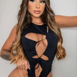 Body string negro